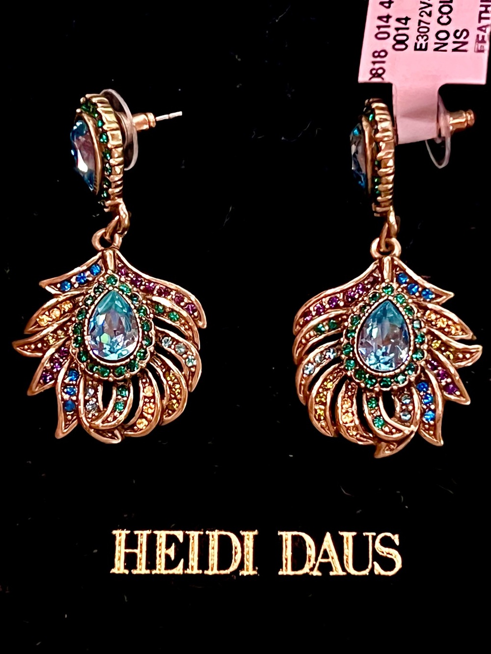 NWT Heidi Daus Pretty As A Peacock Crystal Feather Earrings - Picture 4 of 16